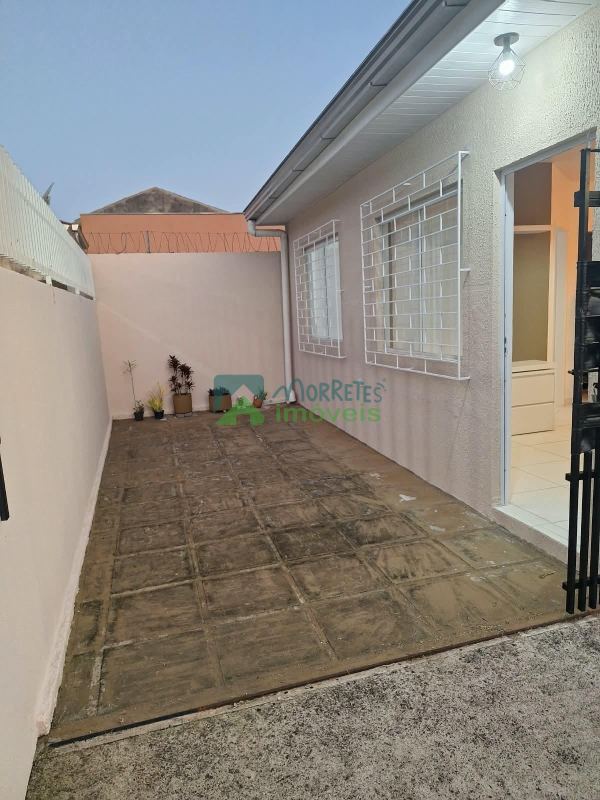 CASA NOVA PARA LOCAÇÃO EM ANTONINAPR Com 2 Quartos- cazinha pl...
