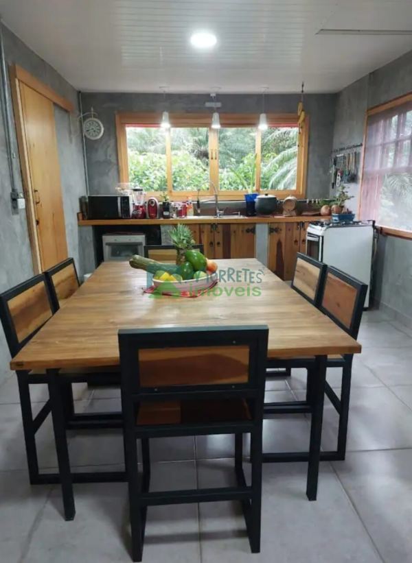 Chácara com 25.000m² com rio e lagoa com peixes, chalé e casa ...