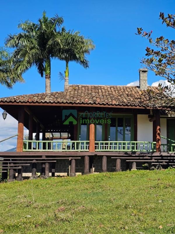 Fazenda /Sítio/ Haras com 416.880 m² (41,7 hec) no município d...