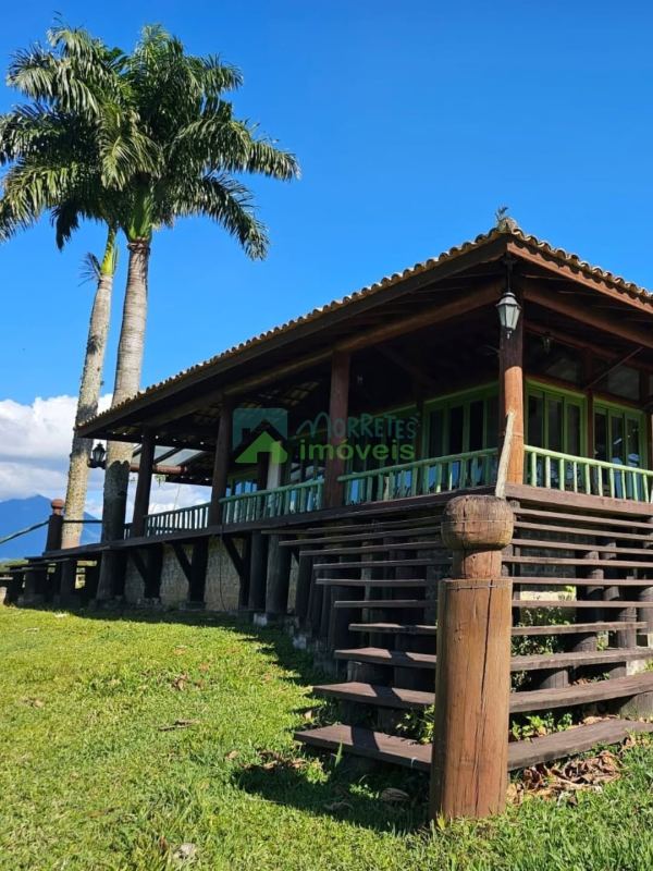 Fazenda /Sítio/ Haras com 416.880 m² (41,7 hec) no município d...