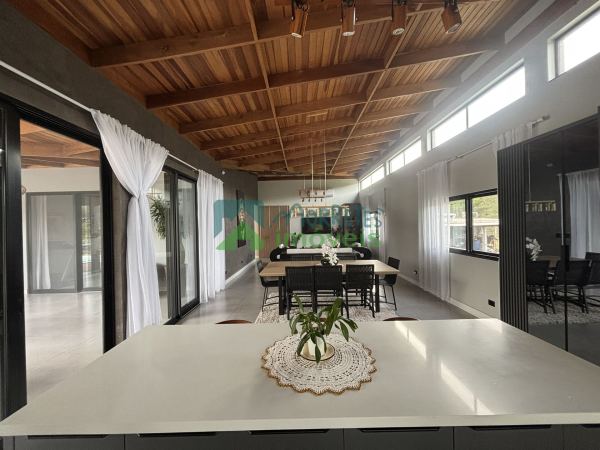 Casa de campo Alto Padrão