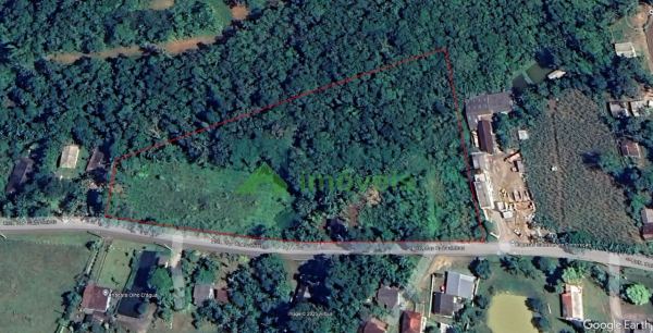 Terreno multifuncional: Seu Lar e Seu Negócio em um Só Lugar!