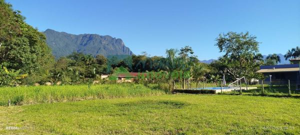 Área ResidencialComercial com Vista de tirar o fôlego.