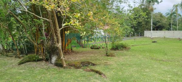 Terreno em Condomínio. Seu Refúgio Exclusivo Espera Por Você e...