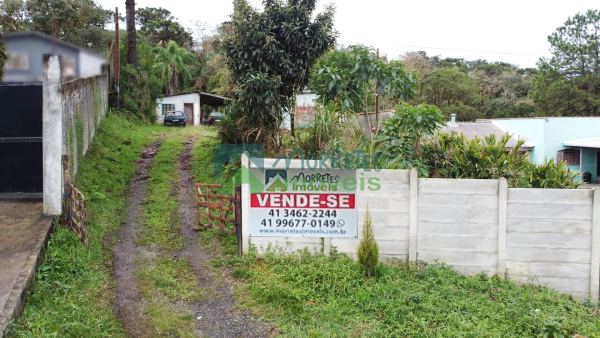 Terreno de 1830 metros com pequena casa próximo ao Portal da G...