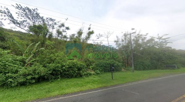 Terreno para Chácara ou Comercio.