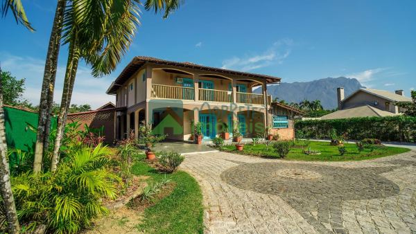 Chácara Casa Jardim
