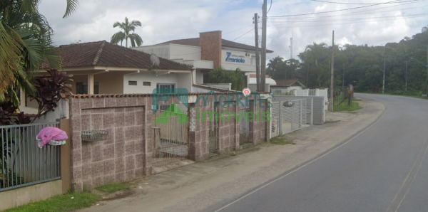 Casa Sobrado com 4 quartos sendo 2 suítes, residência ou comér...