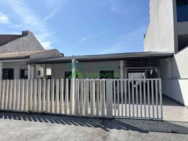 Casa de Praia à Venda no Balneário Costa Azul  Matinhos/PR