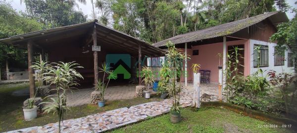 Chácara, refugio, paraíso.