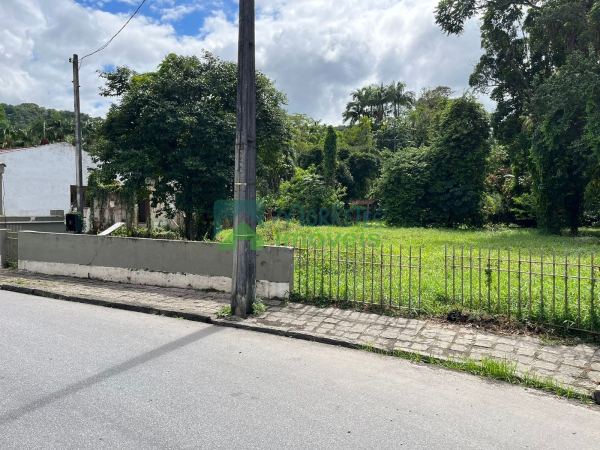 UM DOS ÚLTIMOS TERRENOS NO CENTRO DE MORRETES COM FUNDOS PARA ...