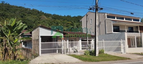 Imóvel com 2 casas no Barro Branco em Morretes-PR