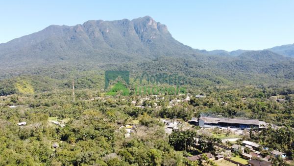 Terreno Lote com 1.500m² plano, frente para estrada, próximo 2...