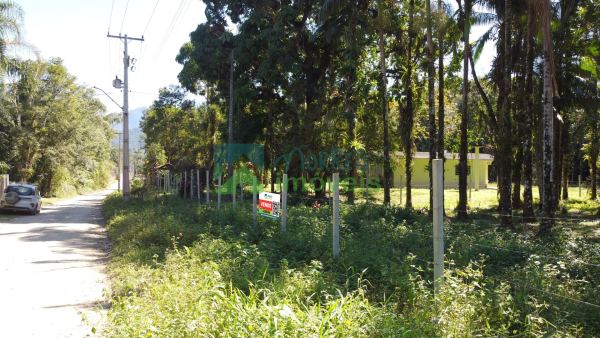 Terreno Lote com 1.500m² plano, frente para estrada, próximo 2...