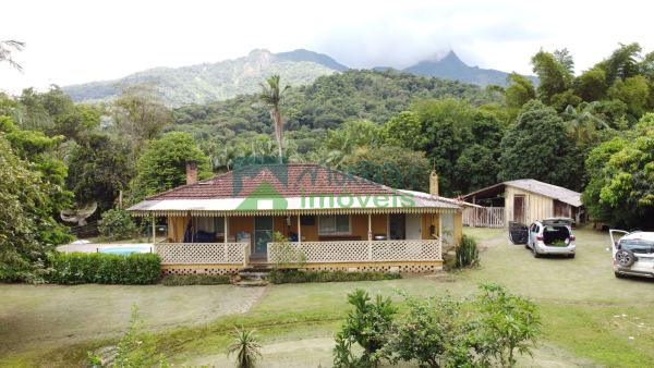 Chácara Sítio 8,4 hectares  com Casa , galpão, lago, salão de ...