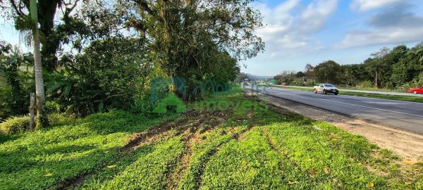 Chácara à venda, Rio Sagrado de Cima, com 12.260m² em MORRETESPR