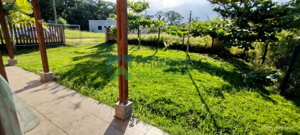Casa Madeira em MorretesPR _ Localizada no bairro Cruz Alta.