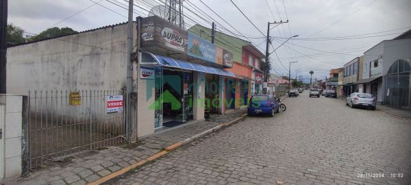 Casa de Madeira com Charme e Conforto em Morretes!