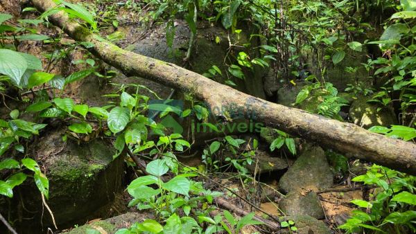 Terreno para chácara com ótima vista para as montanhas agua de...