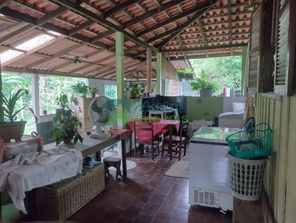 Chácara para locação em Antonina com 1.294,00 metros casa toda...