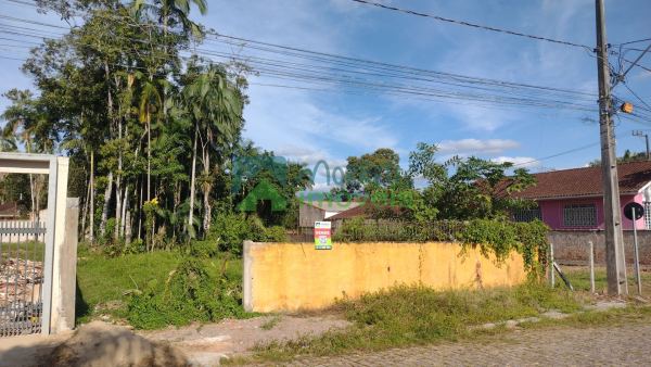 Terreno na Vila Santo Antonio com 480m² com Matrícula em Mor...